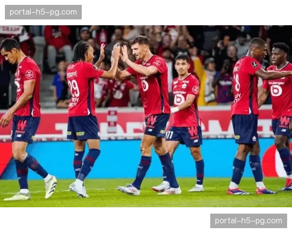 斯特拉斯堡补时连扳两球3-2逆转洛里昂